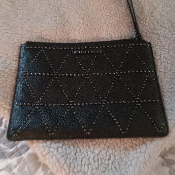 Michael Kors Wristlet - Picture 1 of 4